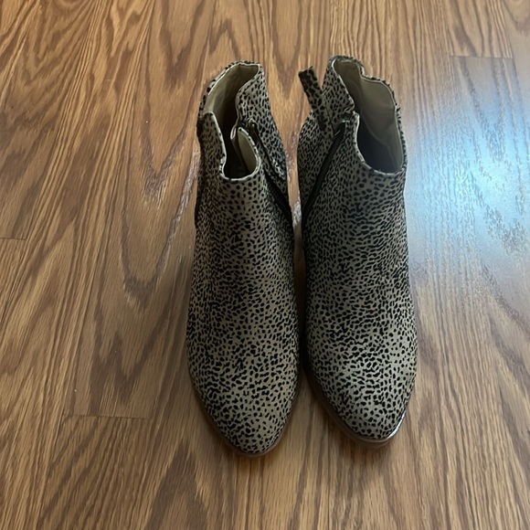LEOPARD BOOTIES - Picture 6 of 7